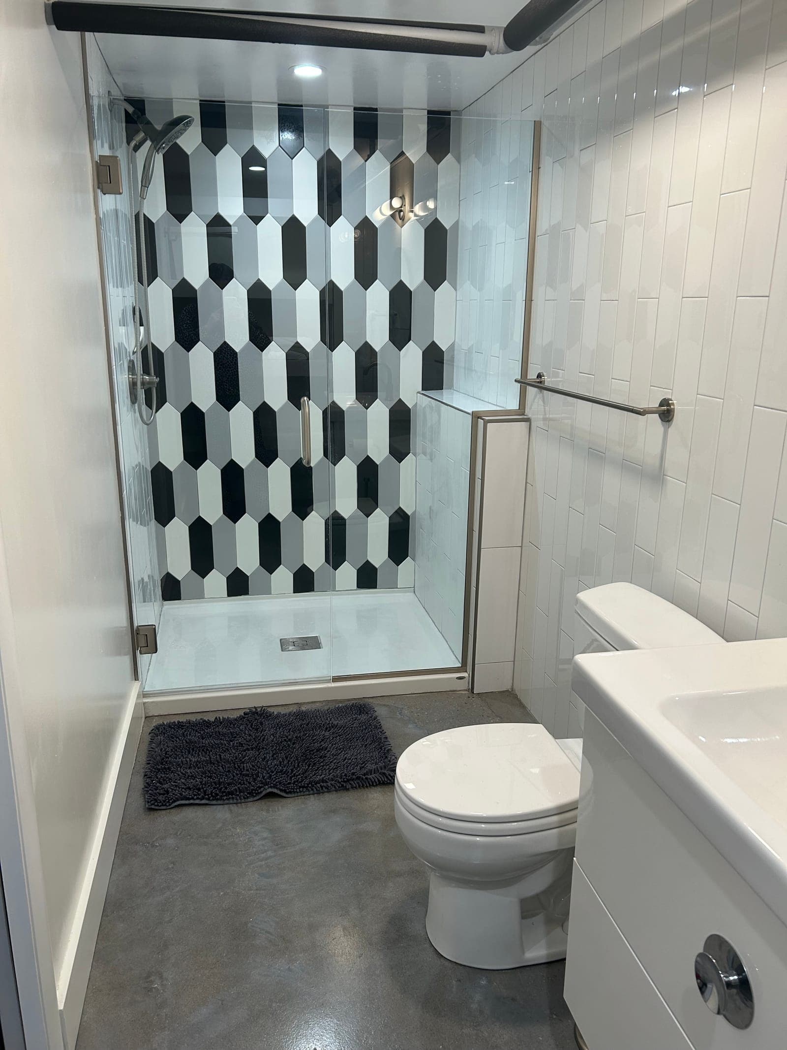 All Bathrooms photograph